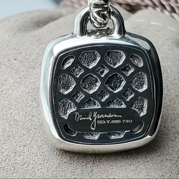 David Yurman Pendant. - Picture 3 of 5